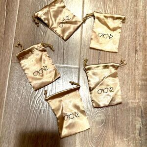Cache jewelry bag/ pouch